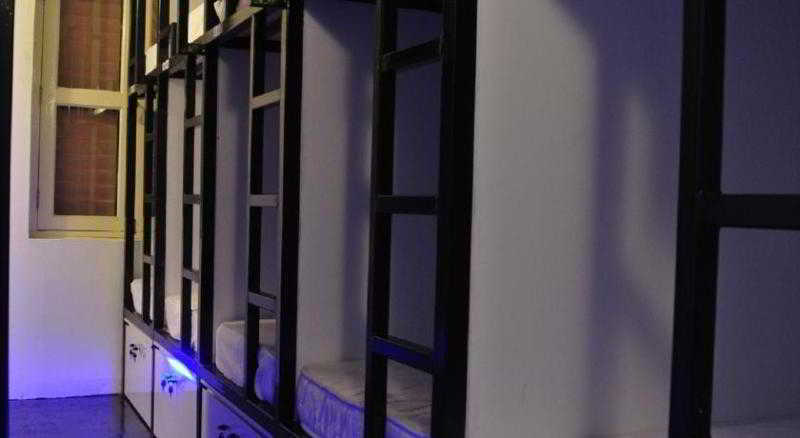 Hostel Plush Pods Singapur Exterior foto